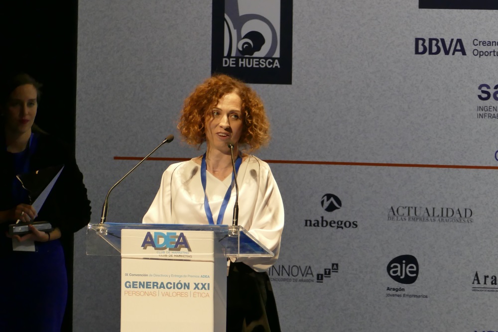 Elena Sanjoaquín, premio ADEA2018 a la Gestión de Recursos Humanos