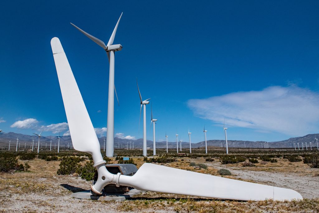 Palas de aerogenerador para su reciclaje.